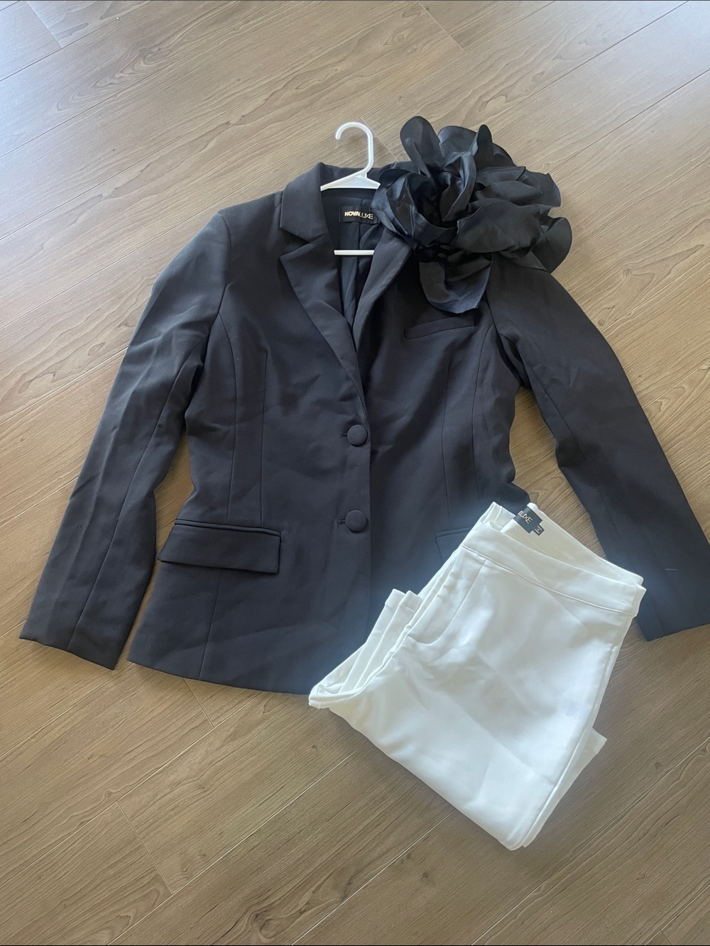 Fashion NovaLUXE Black Tailored Blazer Suit Set W/Floral accent Sz XL
